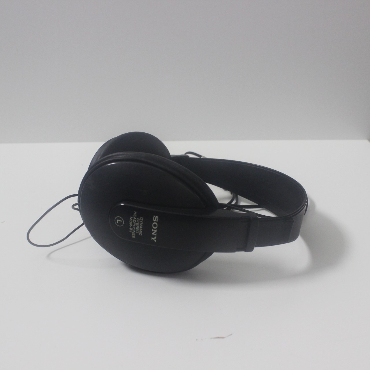 CUFFIA STEREO DINAMICA SONY MDR-P1 NERO Vintage Headphones - Usato,  Occasioni del Mese | Cablaggio, Metal e Accessori - EffeBi Megastore - Shop  Exclusively Online